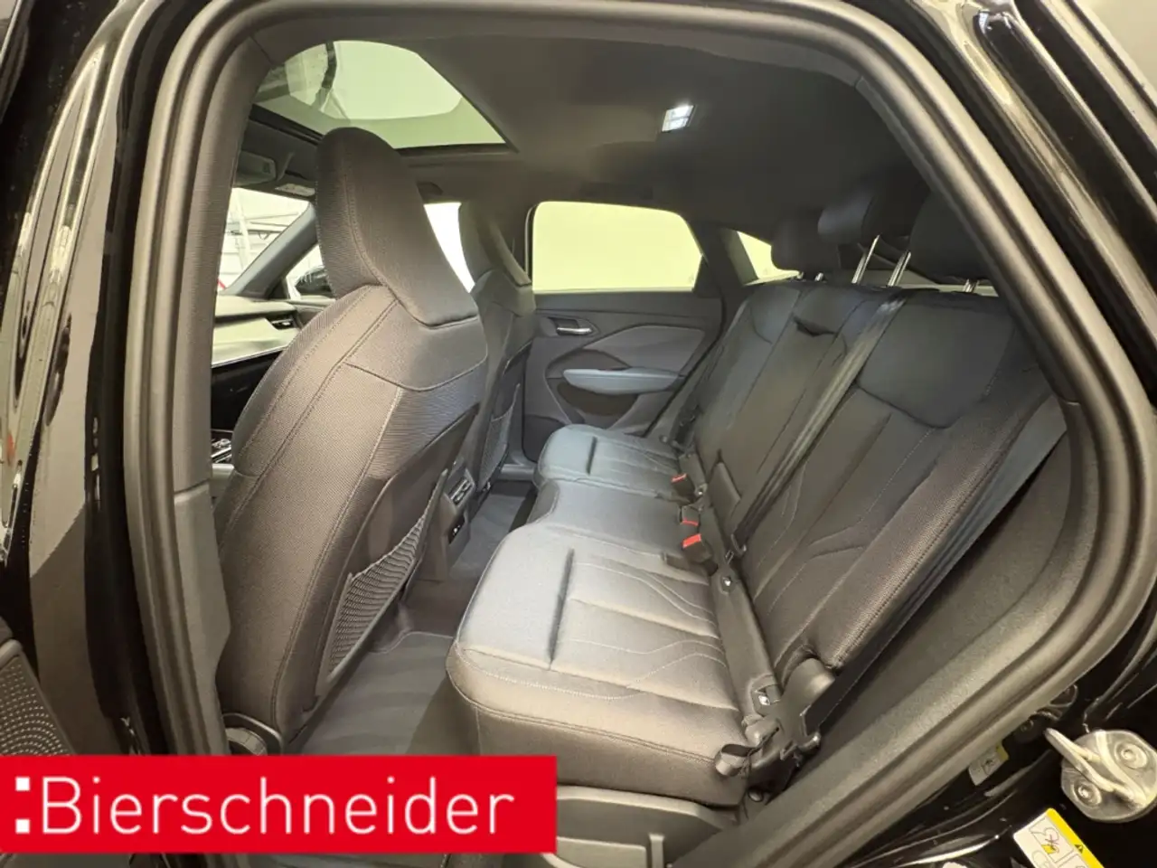Audi Q3 9