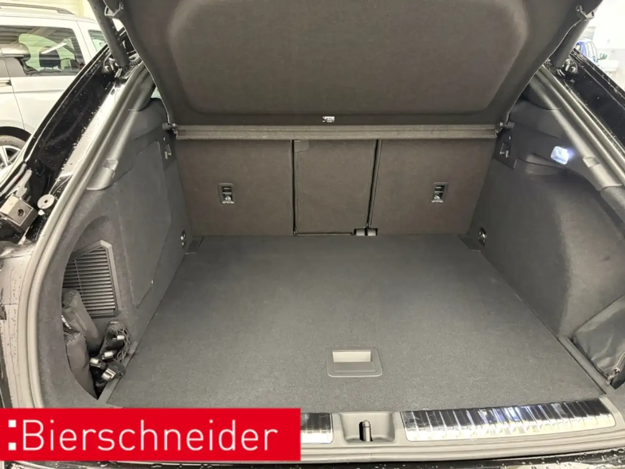 Audi Q3 15
