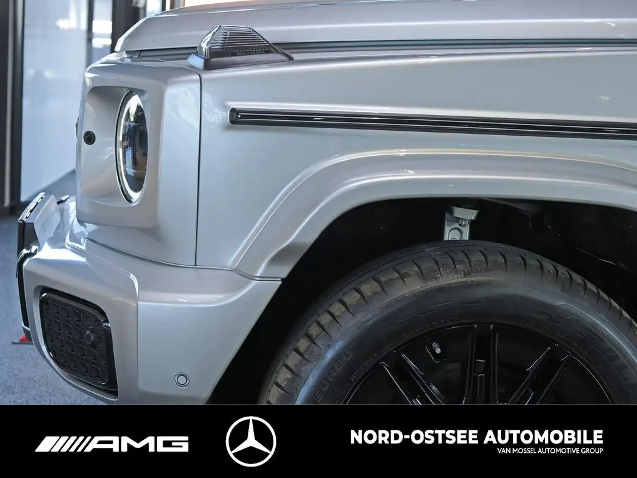 Mercedes-Benz G 450 3