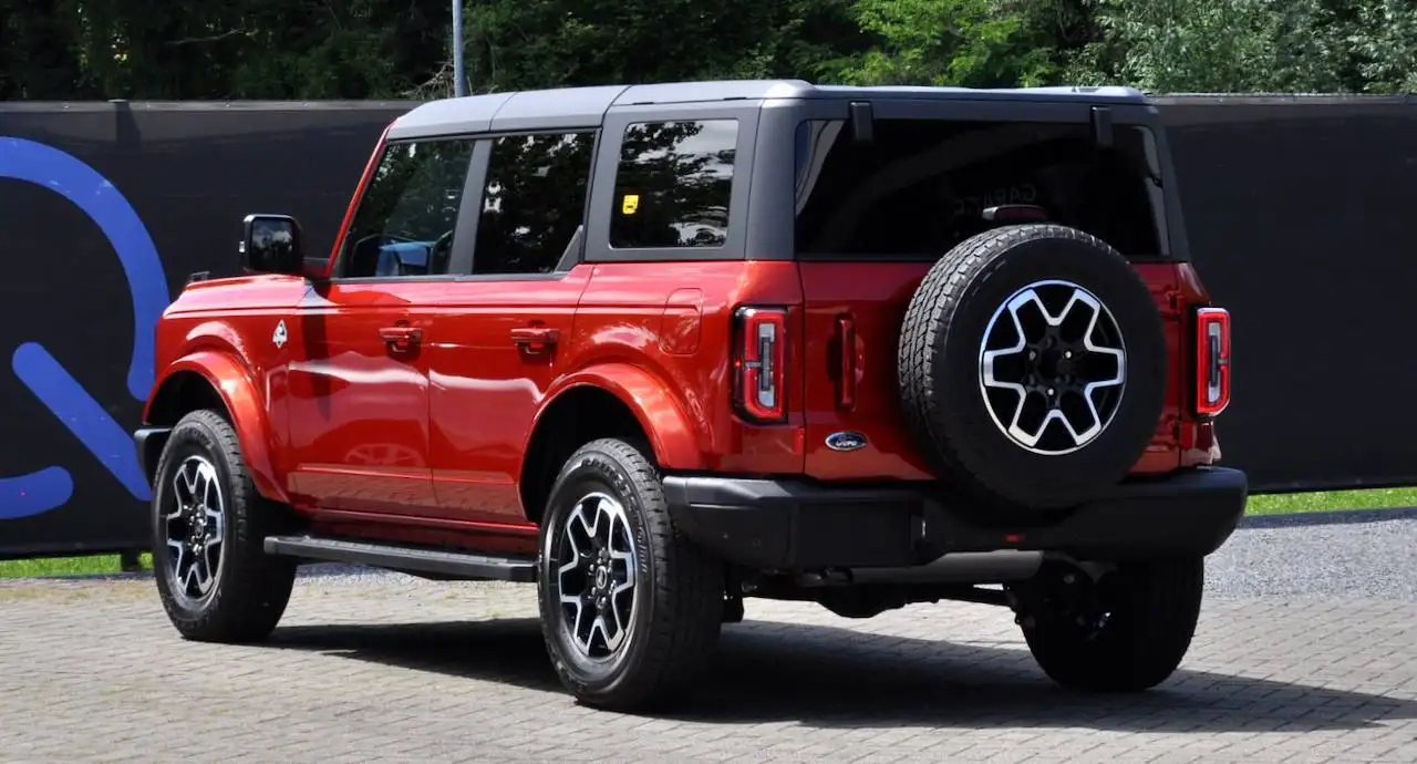 Ford Bronco 3