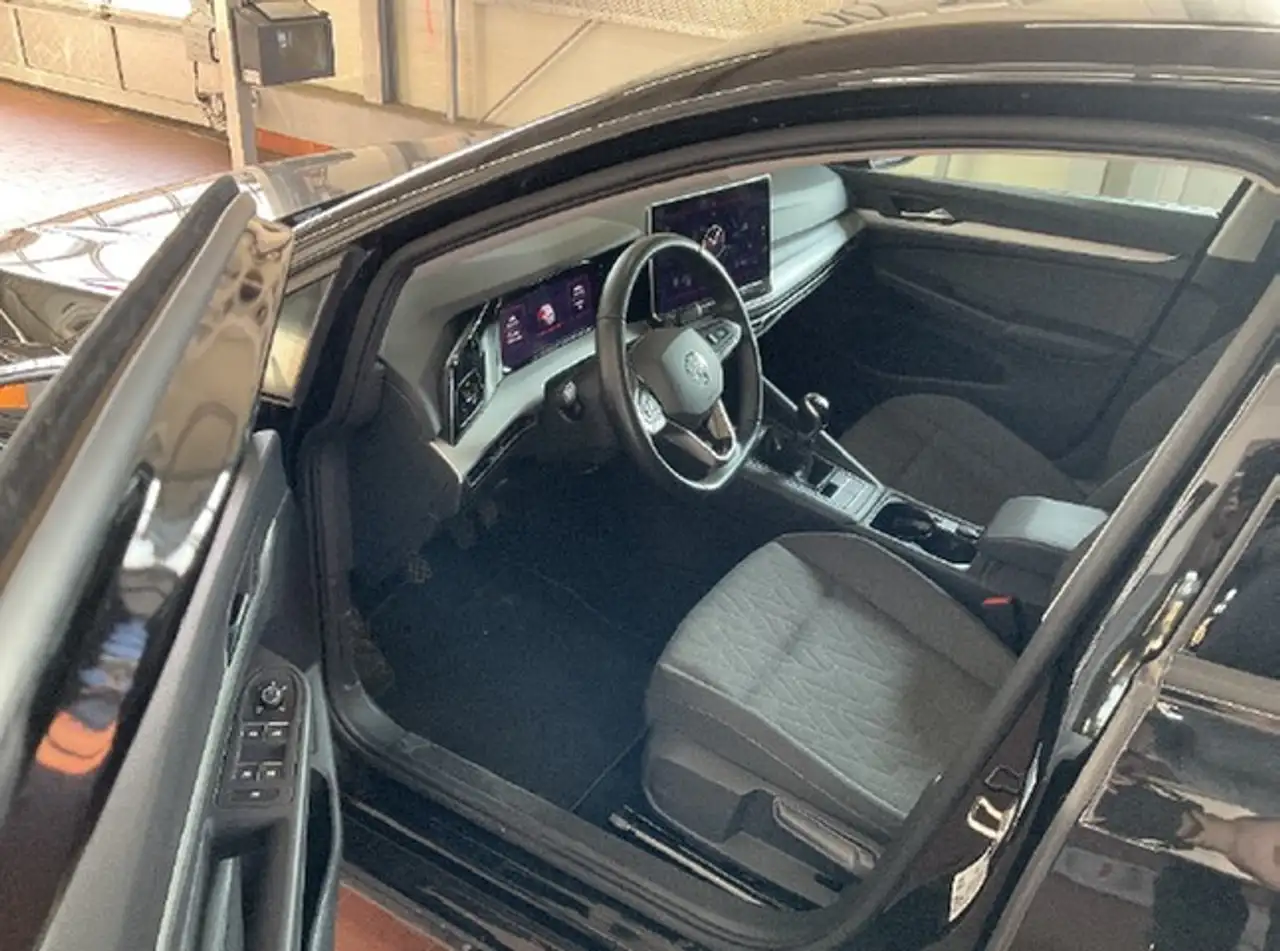 Volkswagen Golf VIII 4