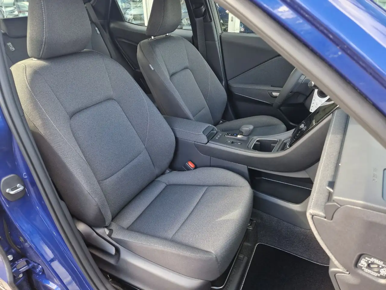Lexus LBX 10