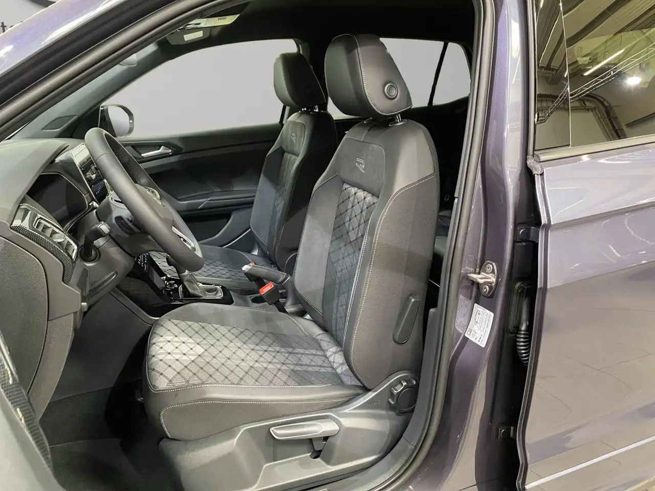 Volkswagen T-Cross 5