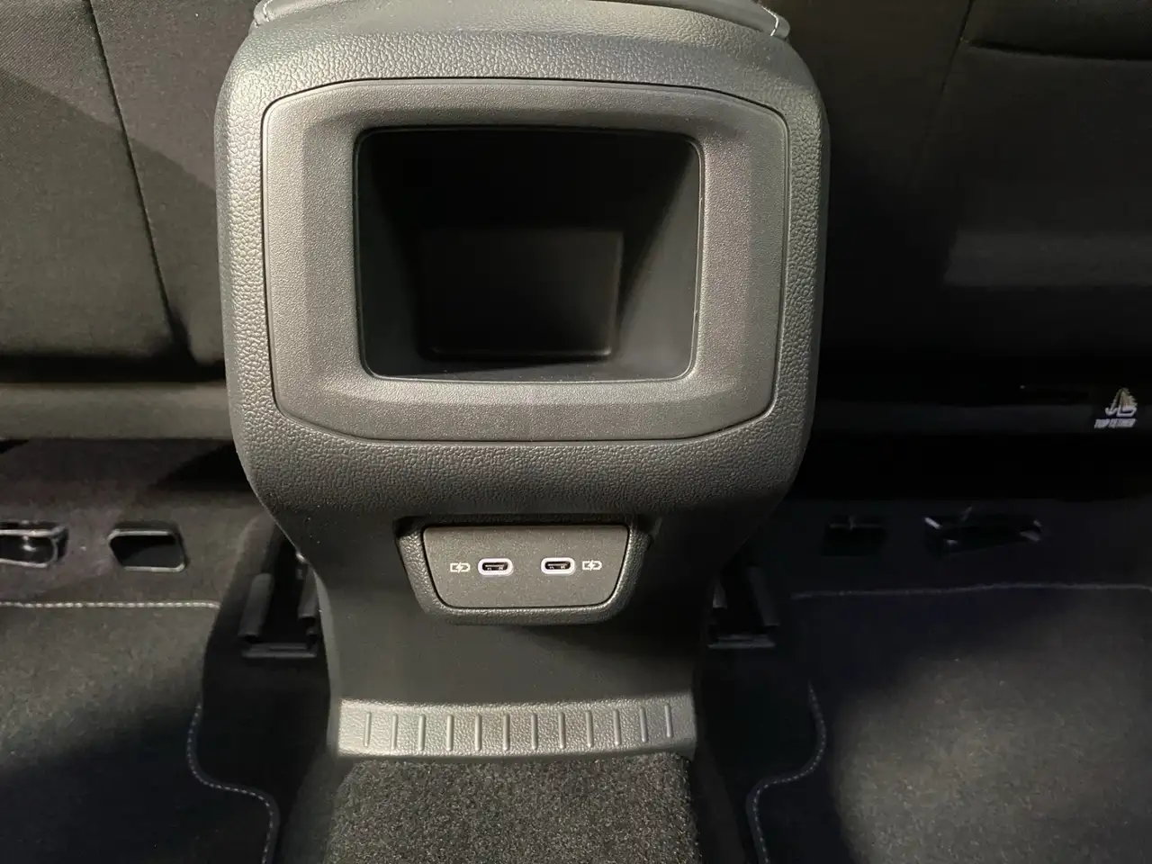 Volkswagen T-Cross 10