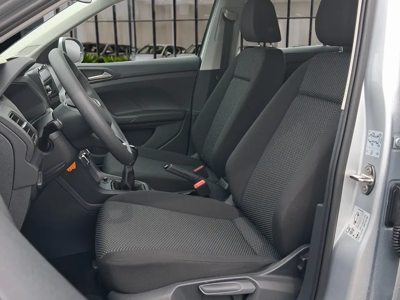 Volkswagen T-Cross 6