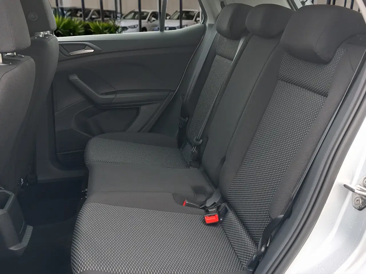 Volkswagen T-Cross 7