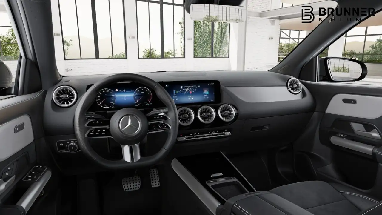 Mercedes-Benz GLA 200 5