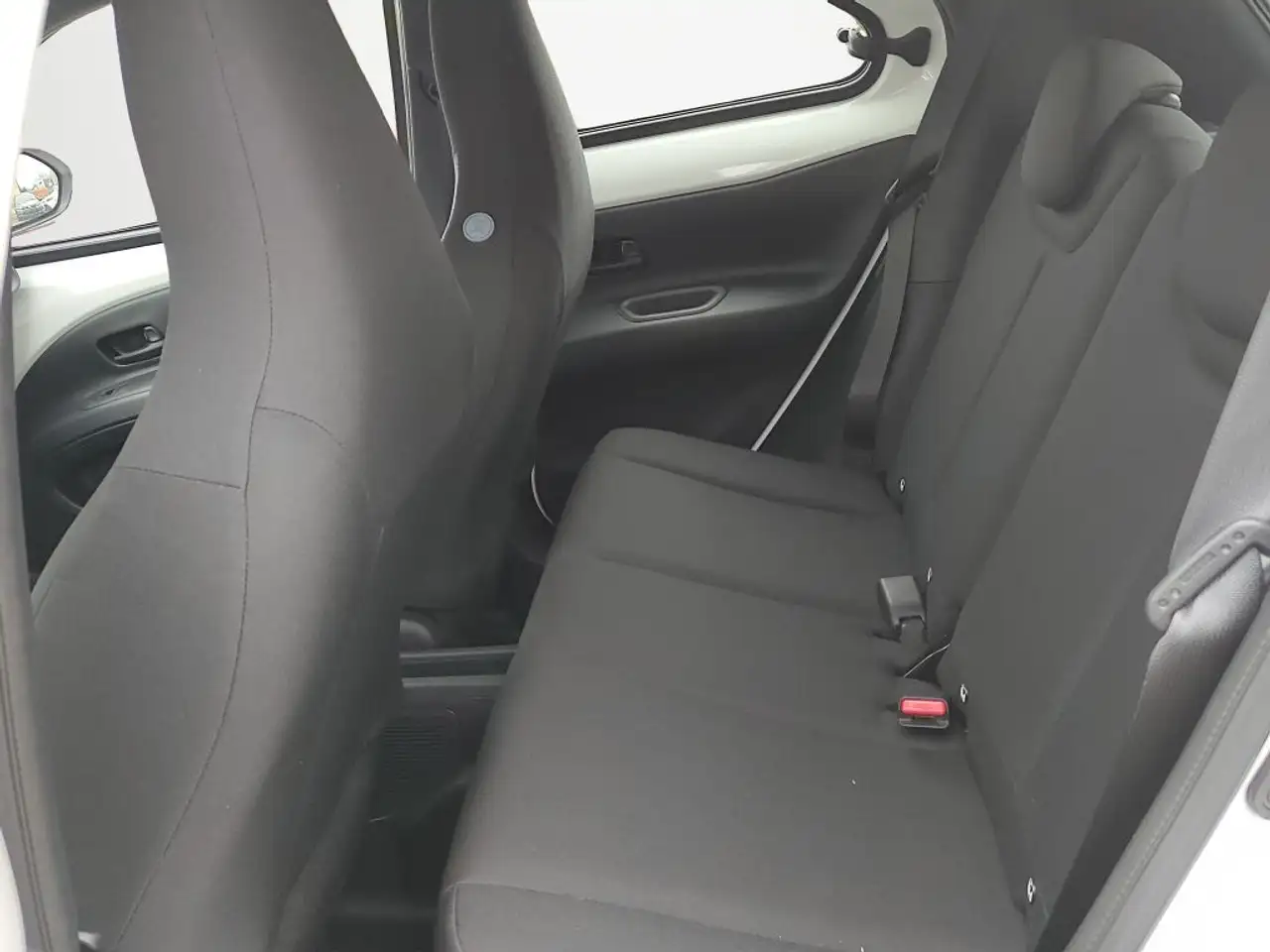 Toyota Aygo X 16