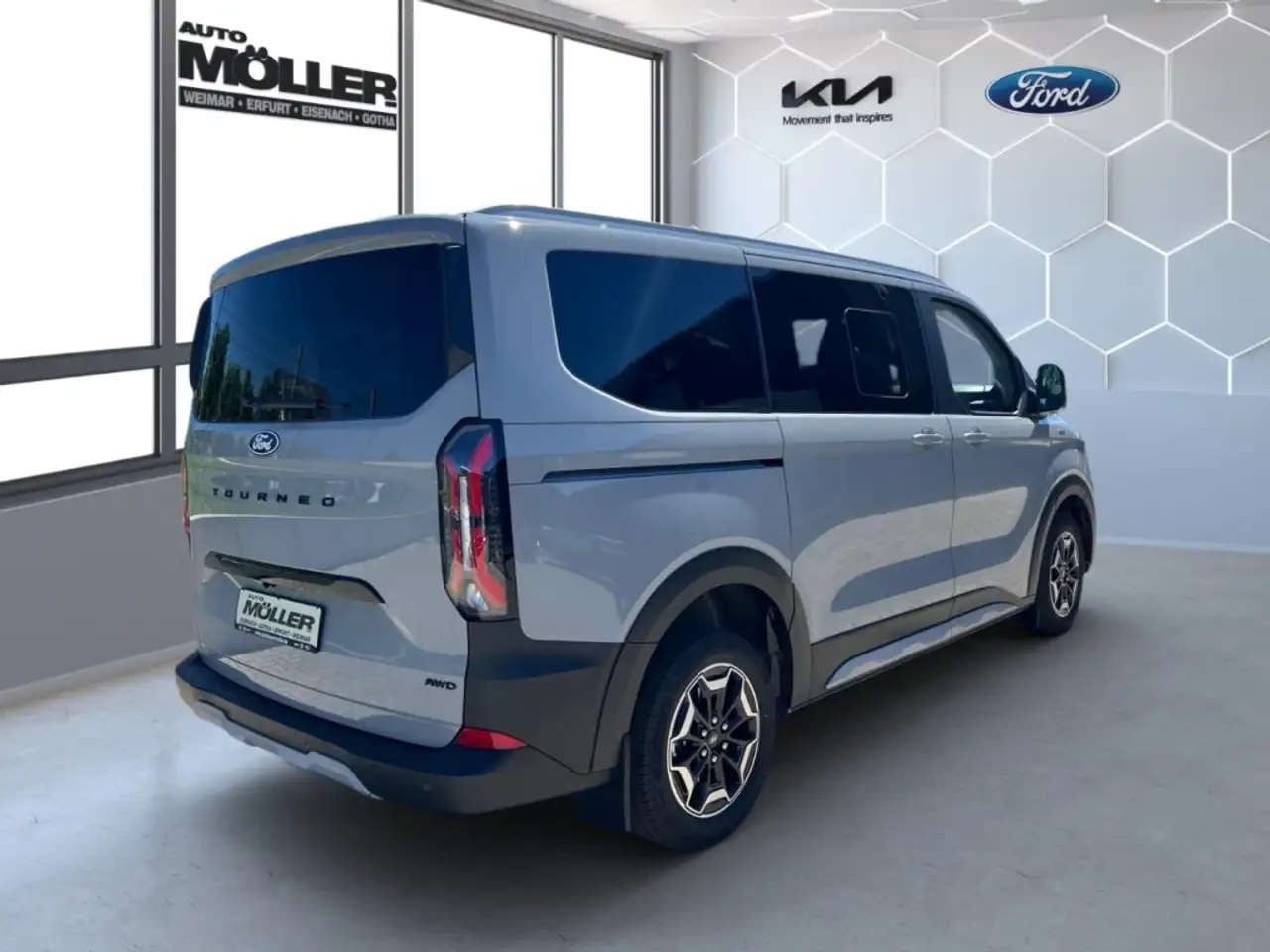 Ford Tourneo 3