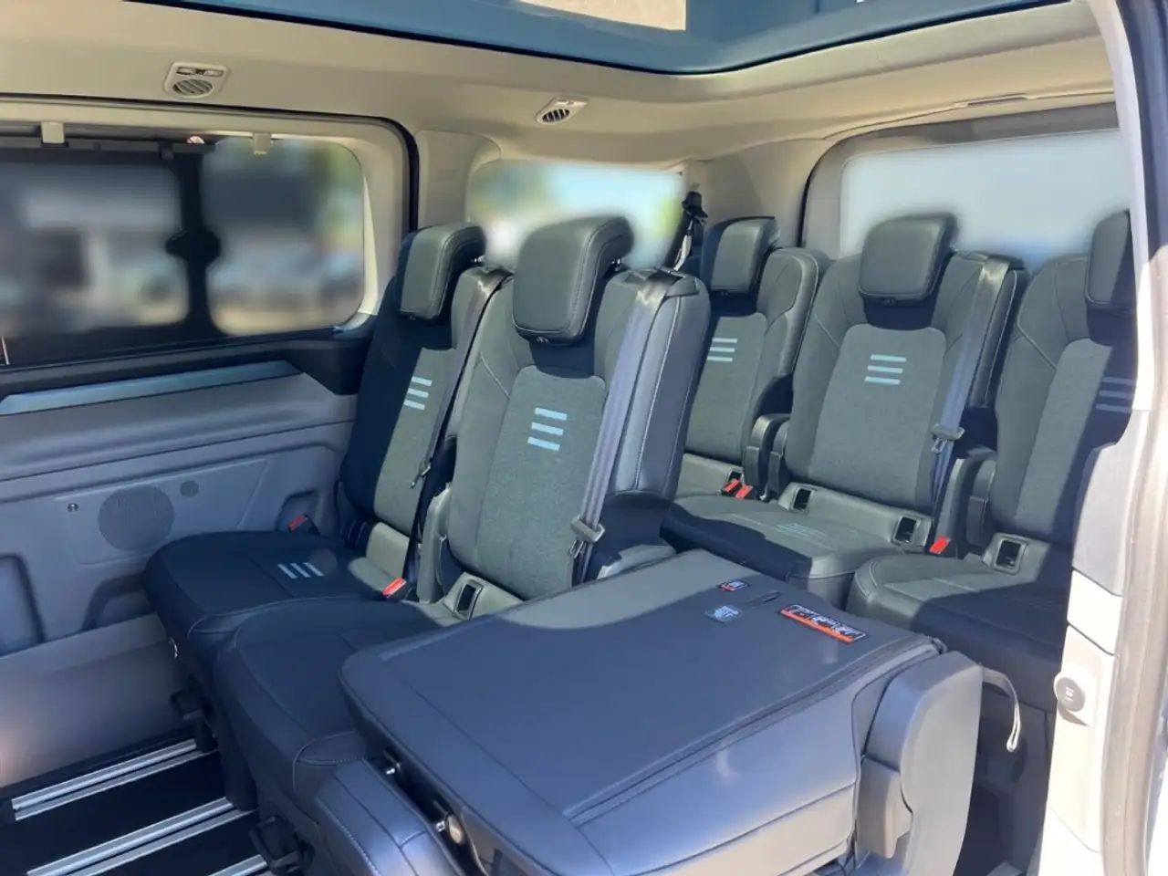 Ford Tourneo 11