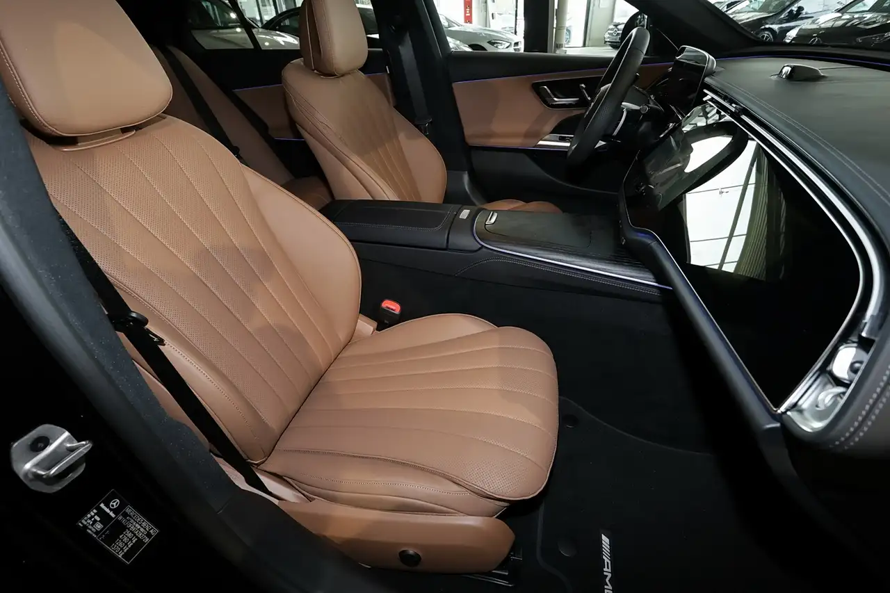 Mercedes-Benz E 220 4