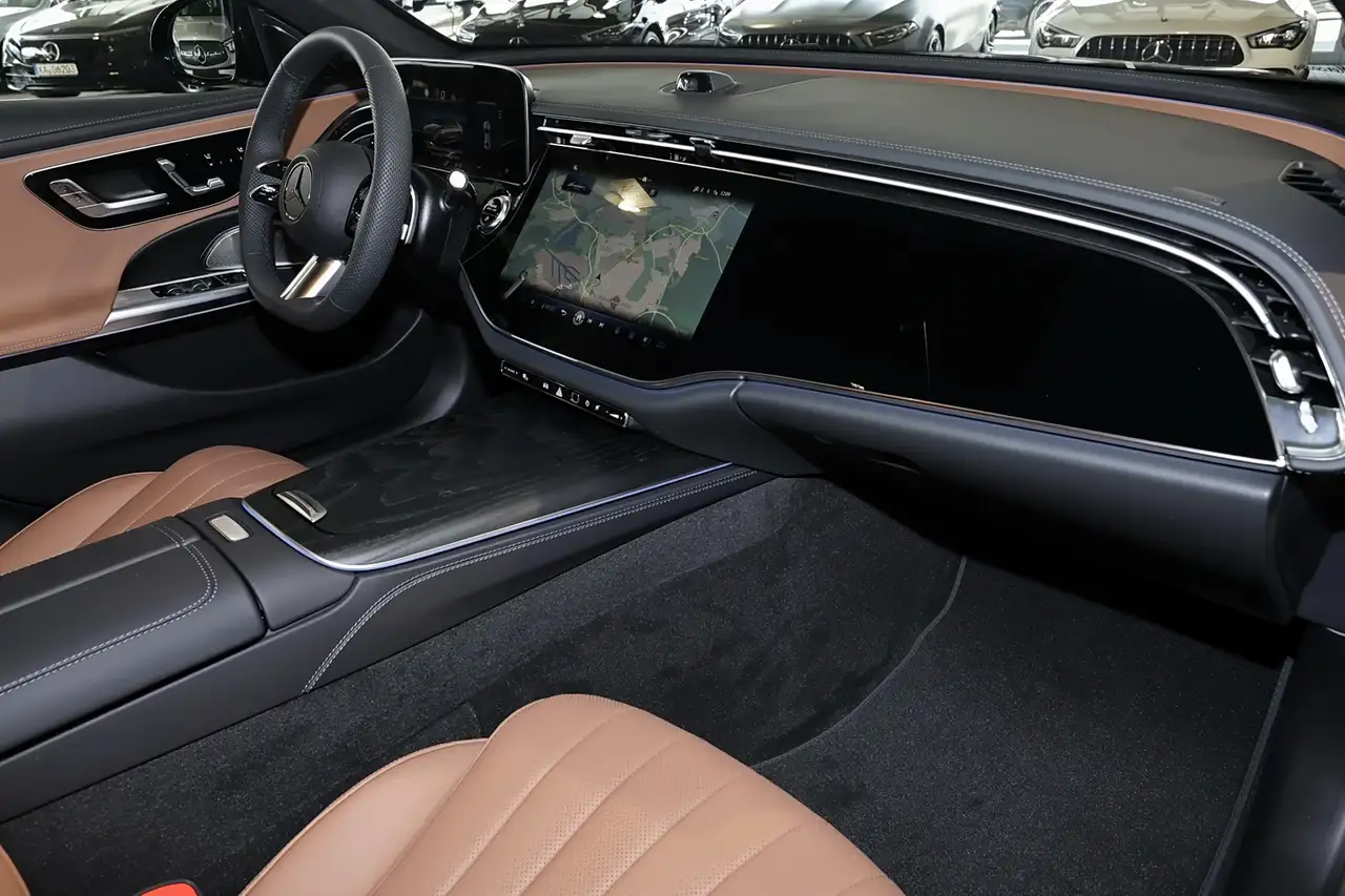 Mercedes-Benz E 220 8