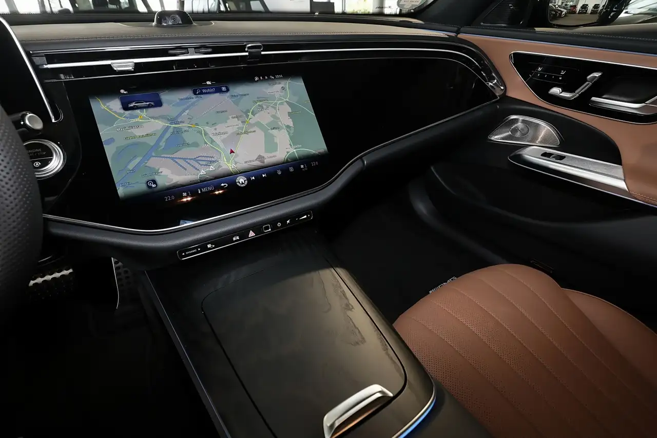 Mercedes-Benz E 220 10