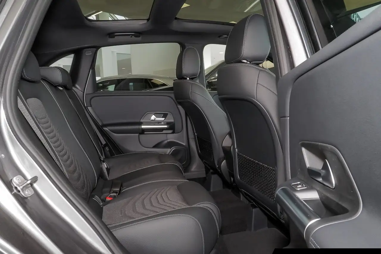 Mercedes-Benz B 200 9