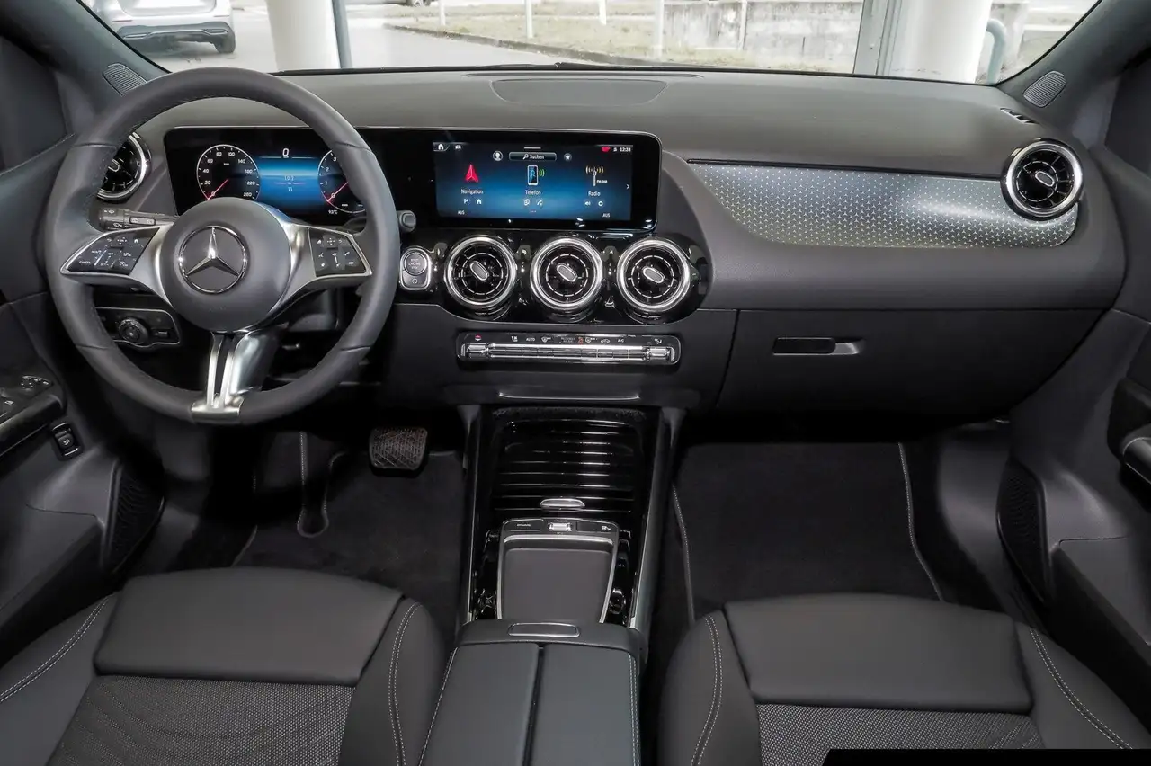 Mercedes-Benz B 200 10