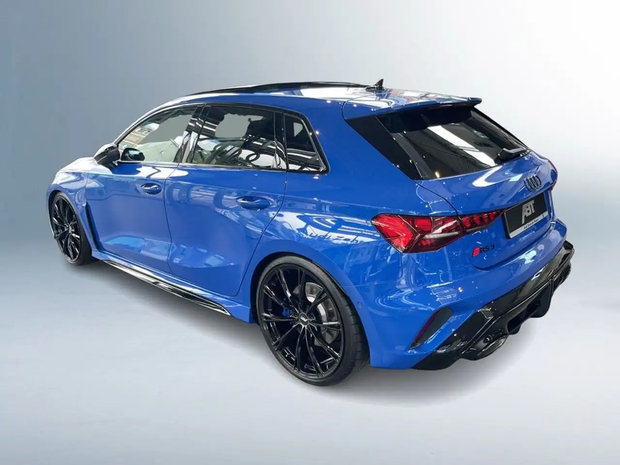 Audi RS3 4