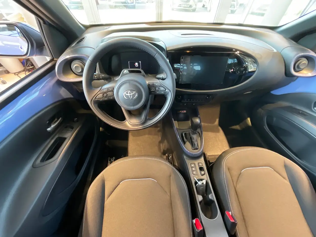 Toyota Aygo X 12