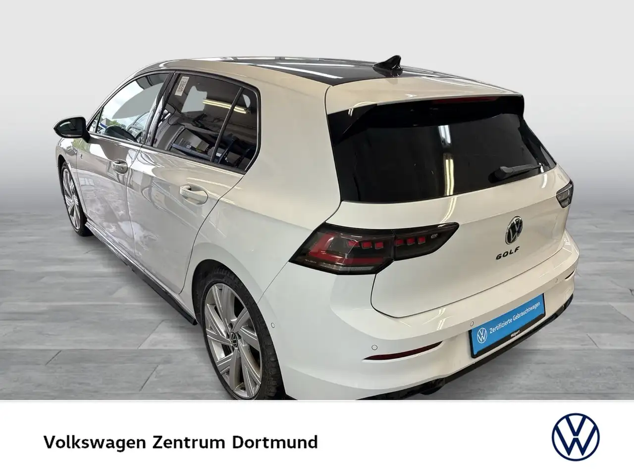 Volkswagen Golf VIII 3