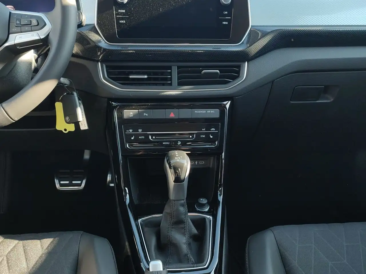 Volkswagen T-Cross 7