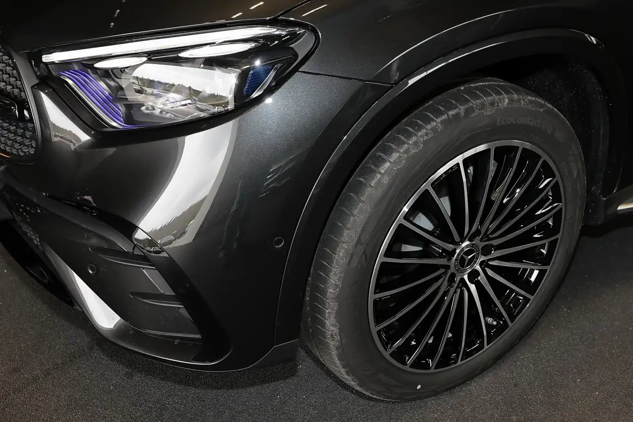 Mercedes-Benz GLC 220 3