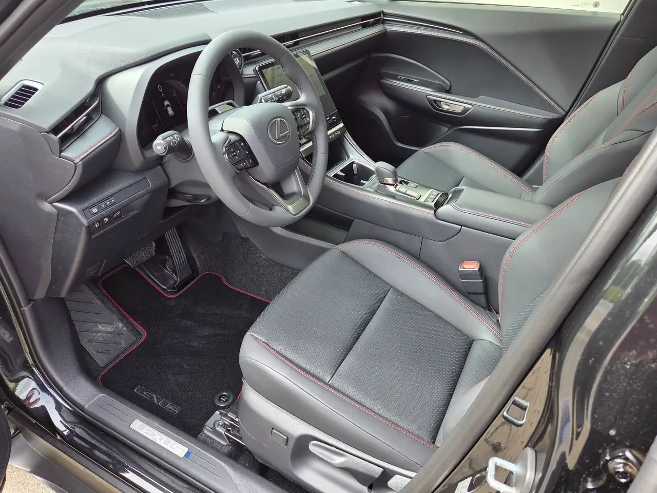 Lexus LBX 5
