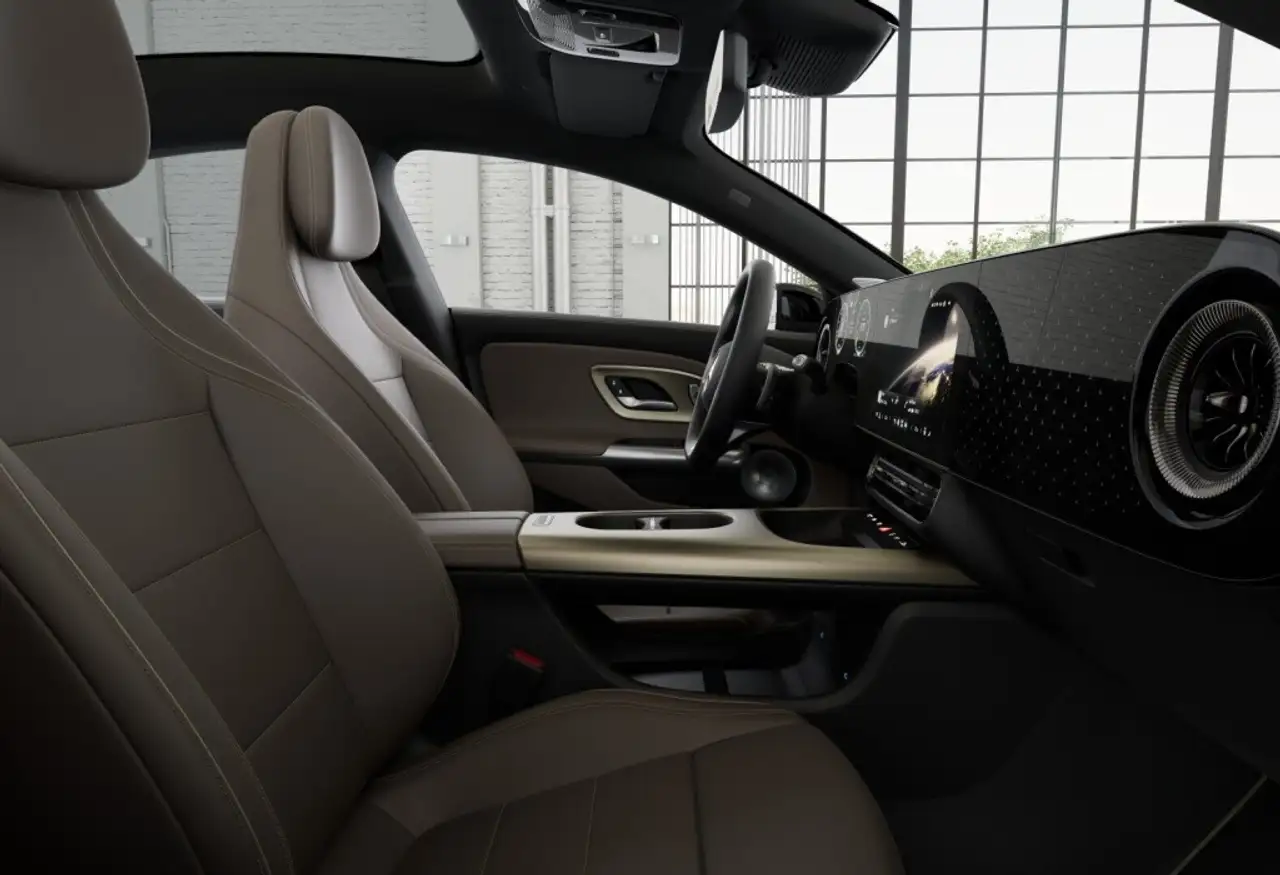 Mercedes-Benz CLA 350 8