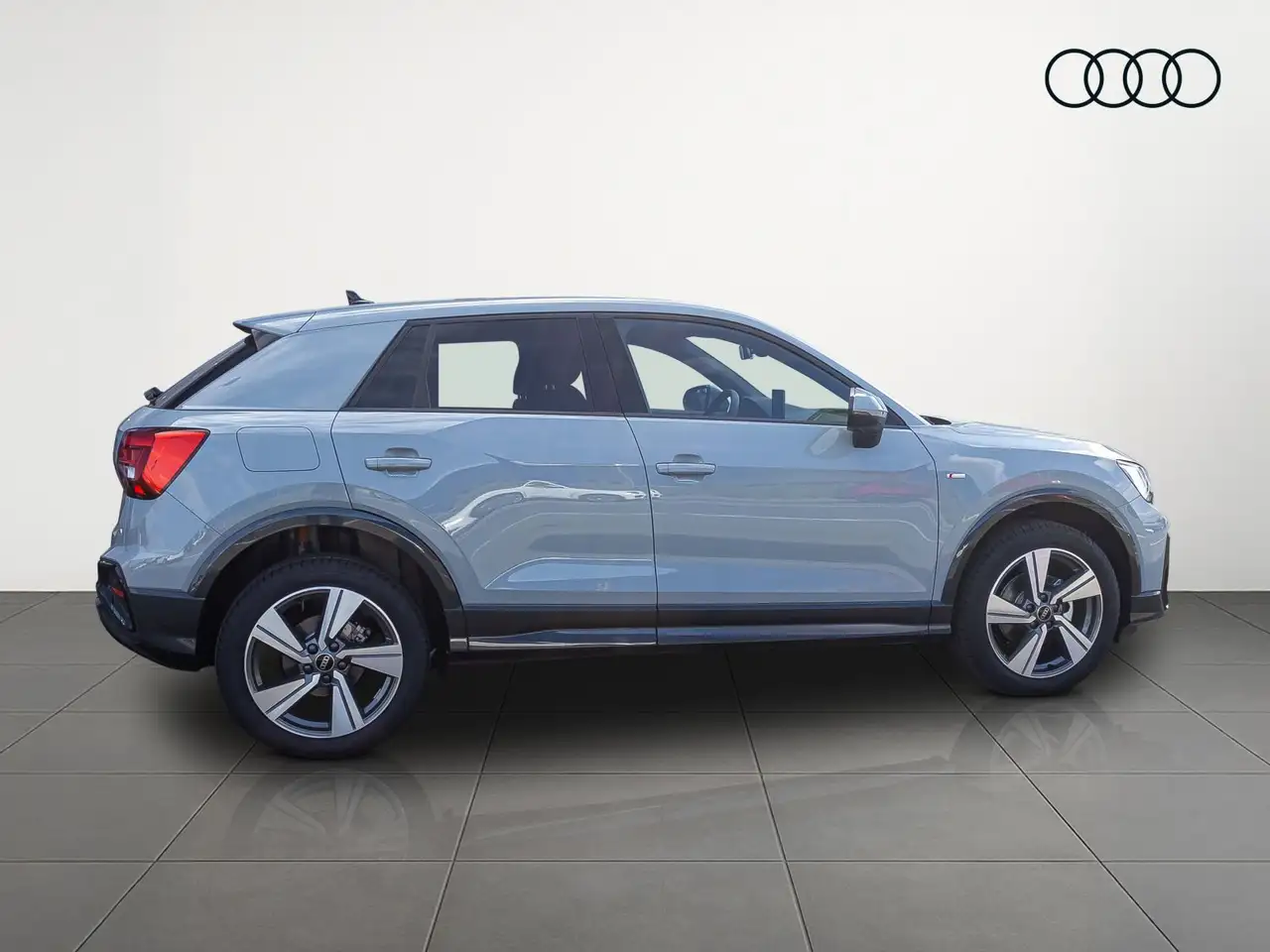 Audi Q2 4