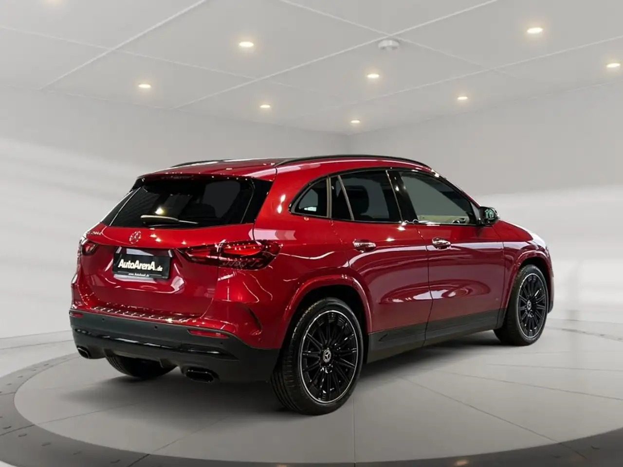 Mercedes-Benz GLA 200 3