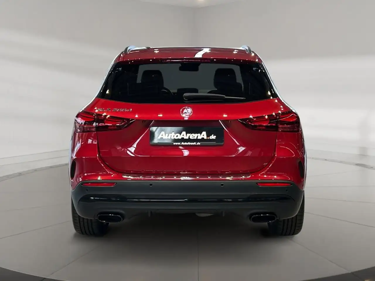 Mercedes-Benz GLA 200 5