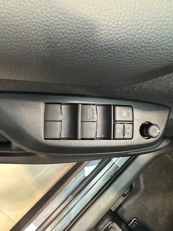 Toyota Yaris 13