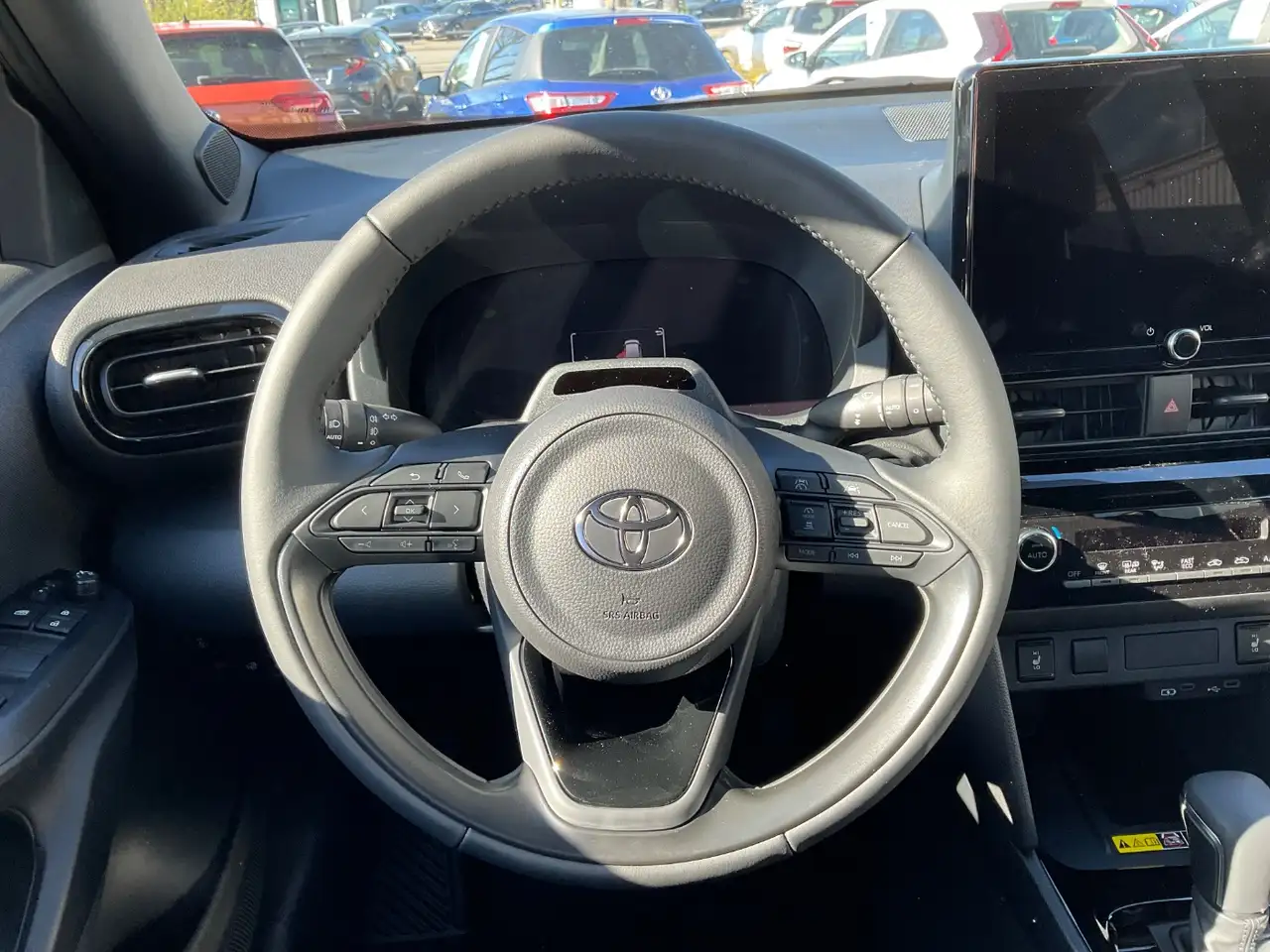 Toyota Yaris 16