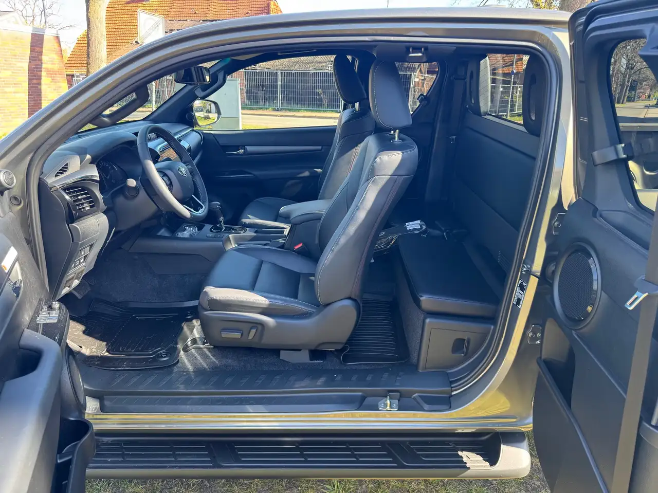 Toyota Hilux 10