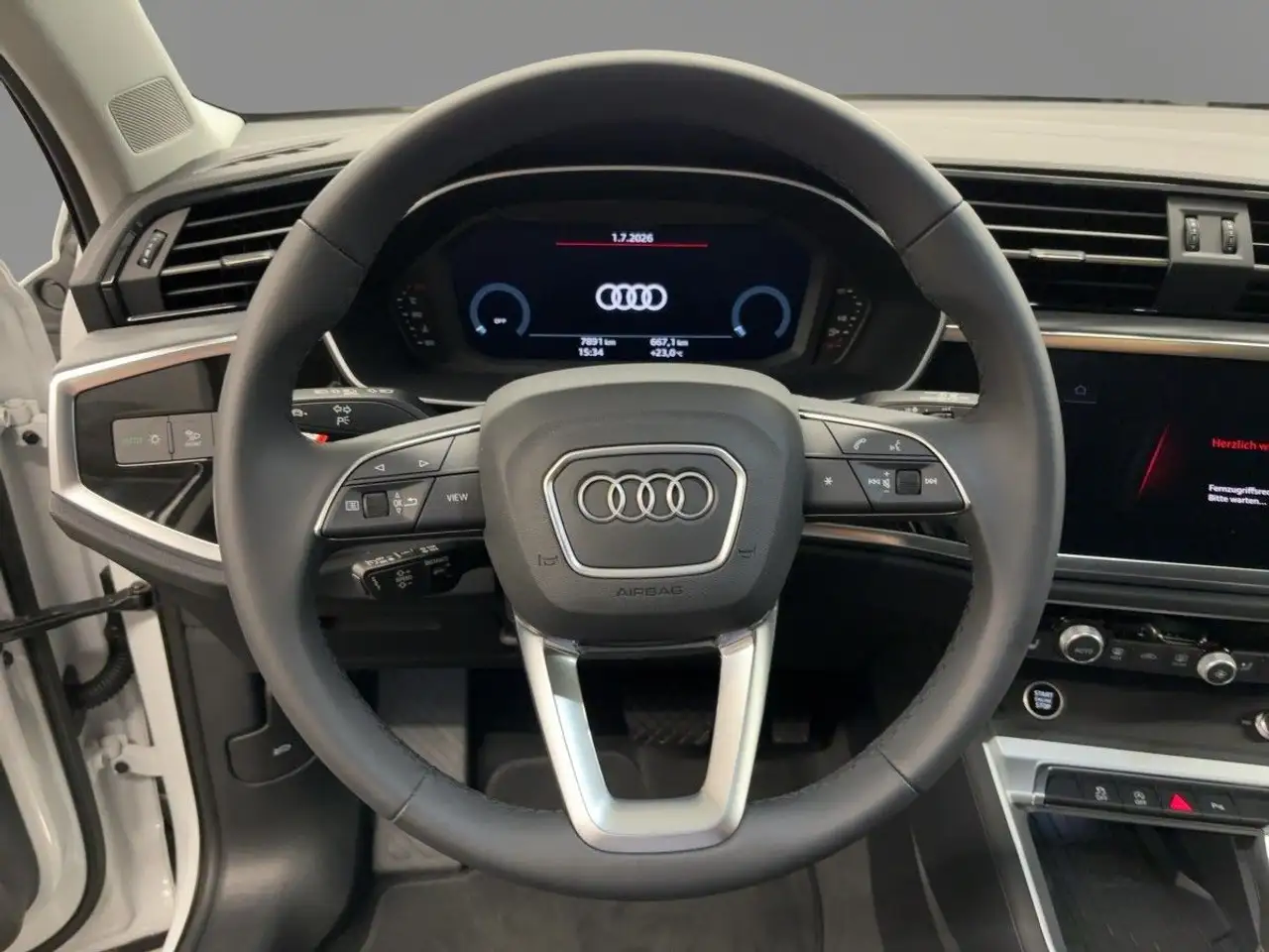 Audi Q3 13