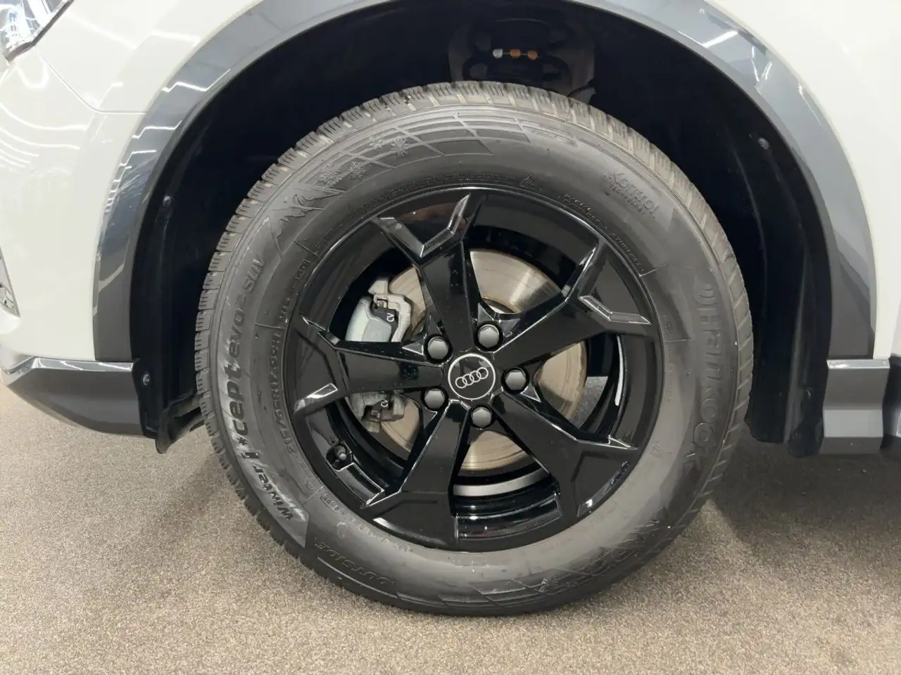 Audi Q3 15
