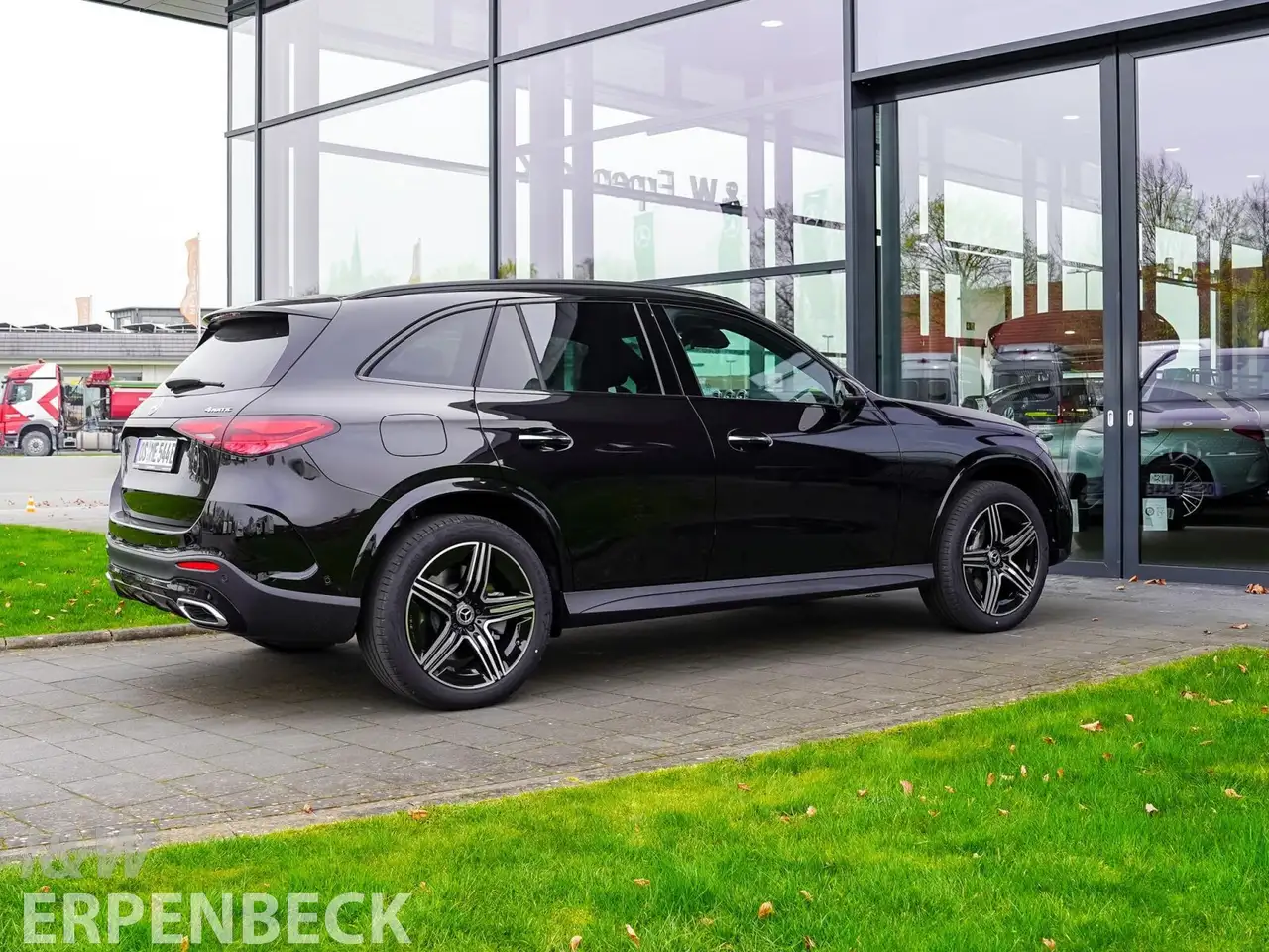 Mercedes-Benz GLC 300 5