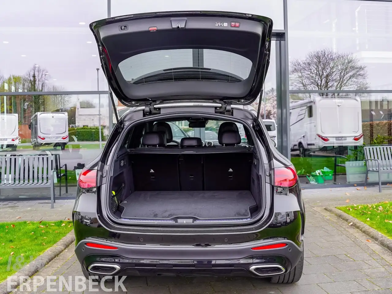 Mercedes-Benz GLC 300 9