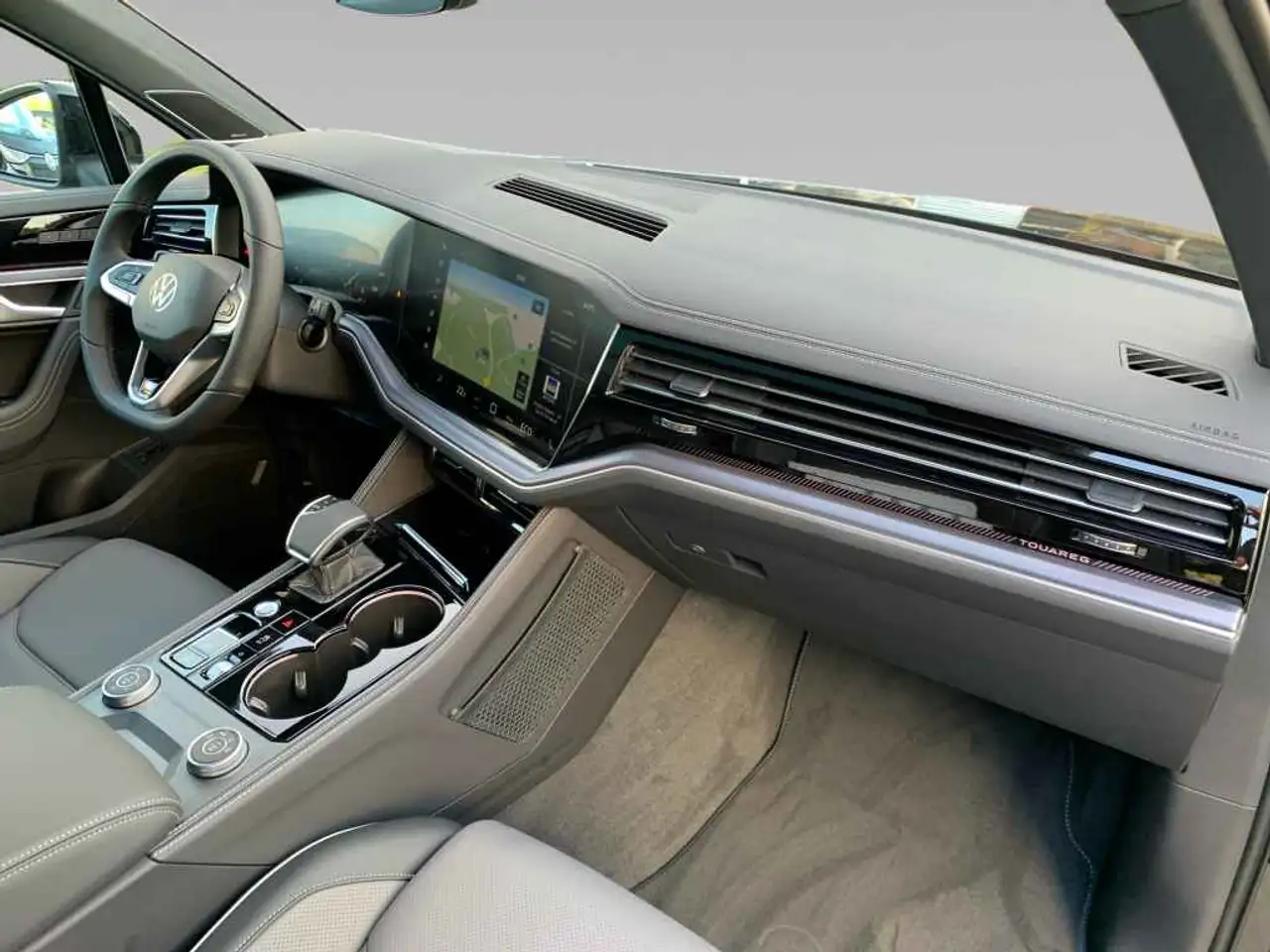 Volkswagen Touareg 13
