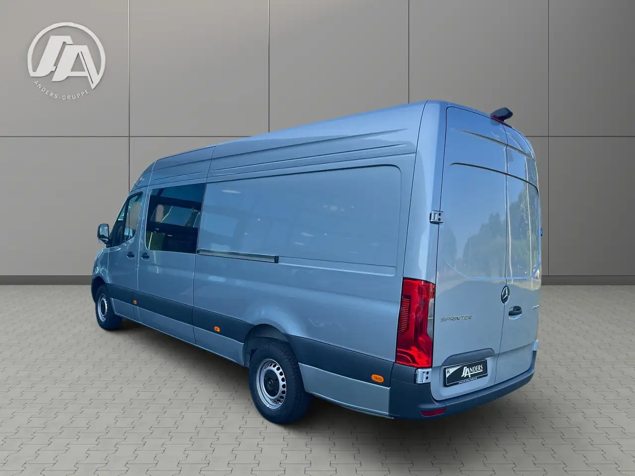 Mercedes-Benz Sprinter 317 4