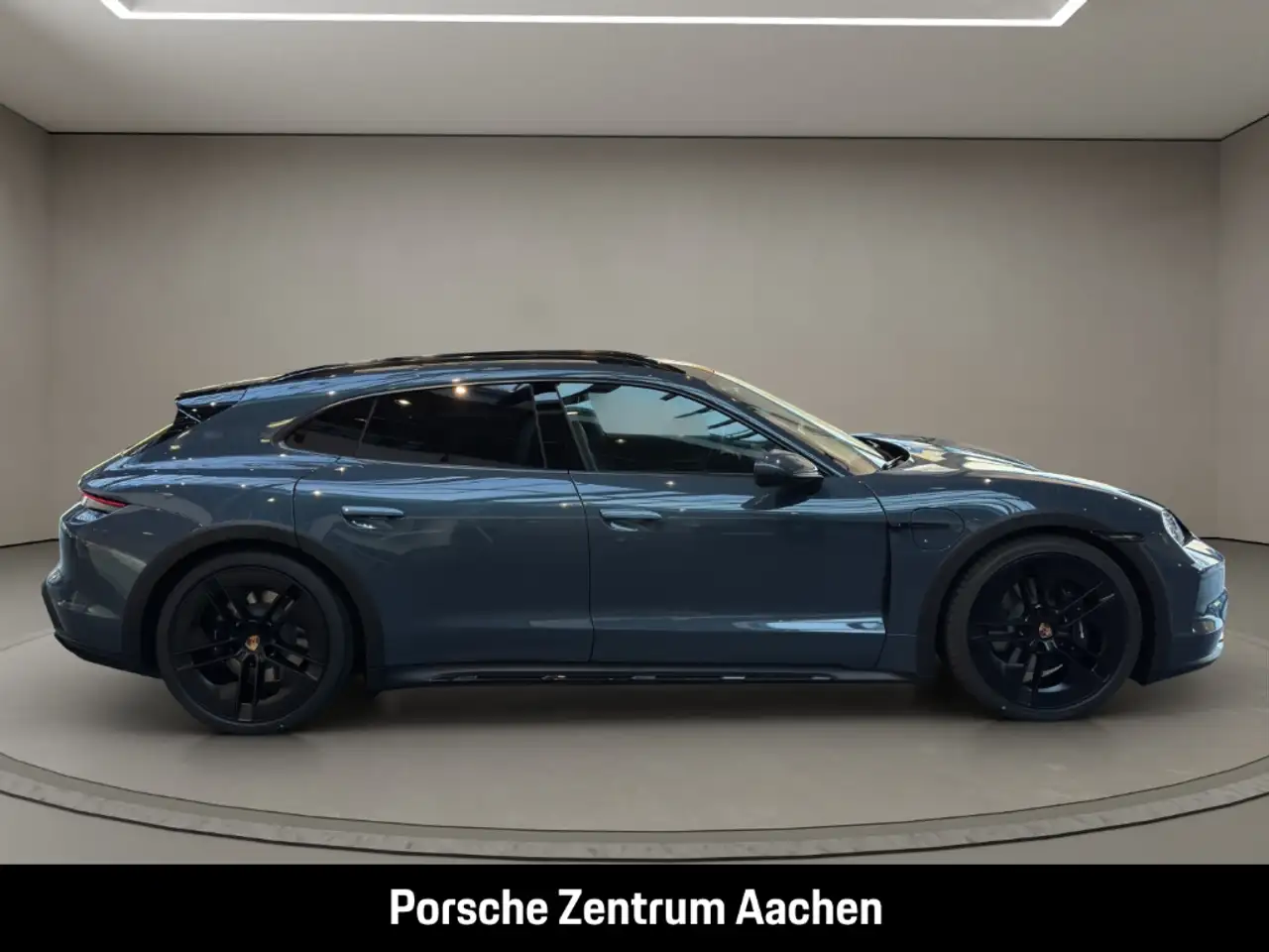Porsche Taycan 4 7