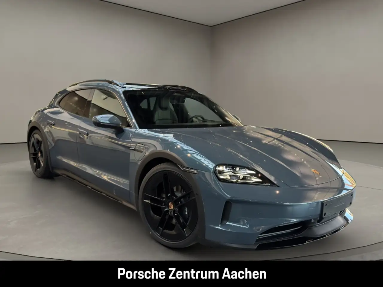 Porsche Taycan 4 8