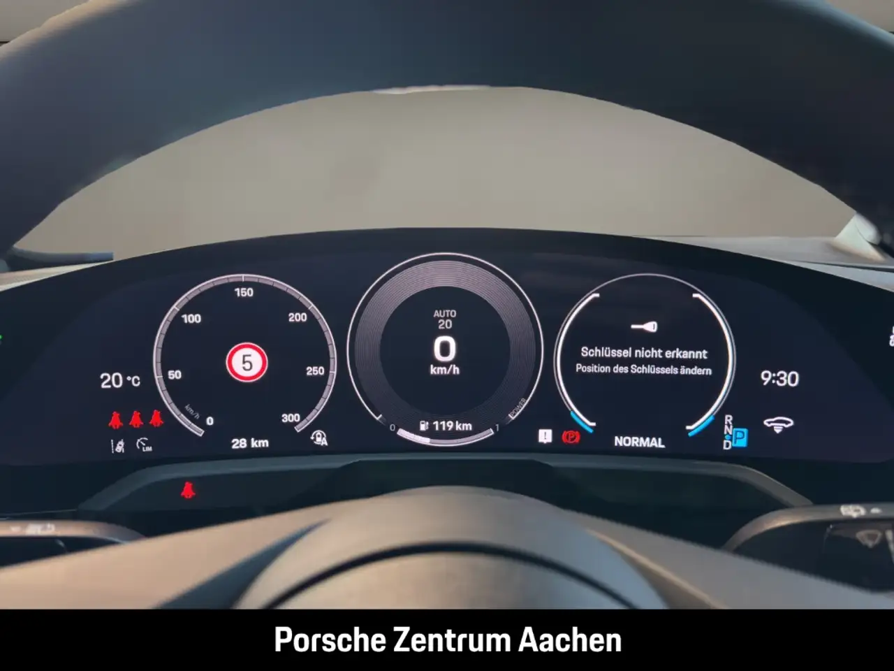 Porsche Taycan 4 15