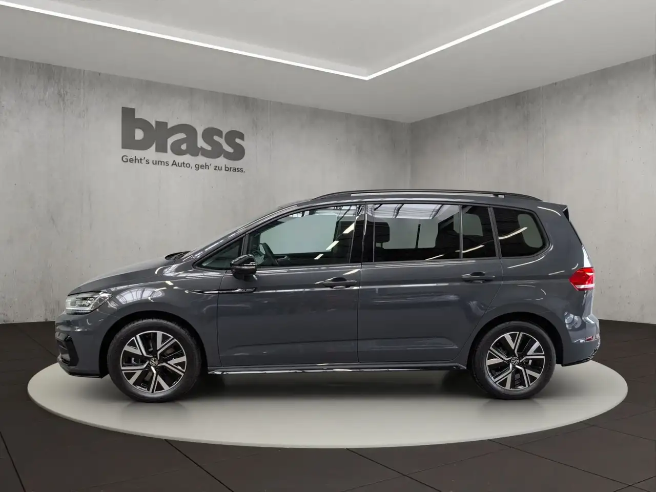 Volkswagen Touran 2