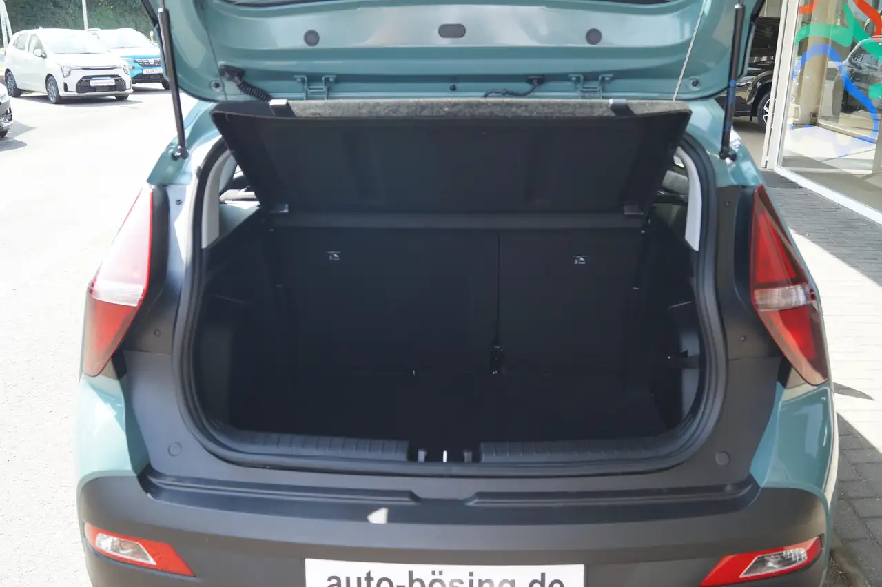 Hyundai BAYON 8