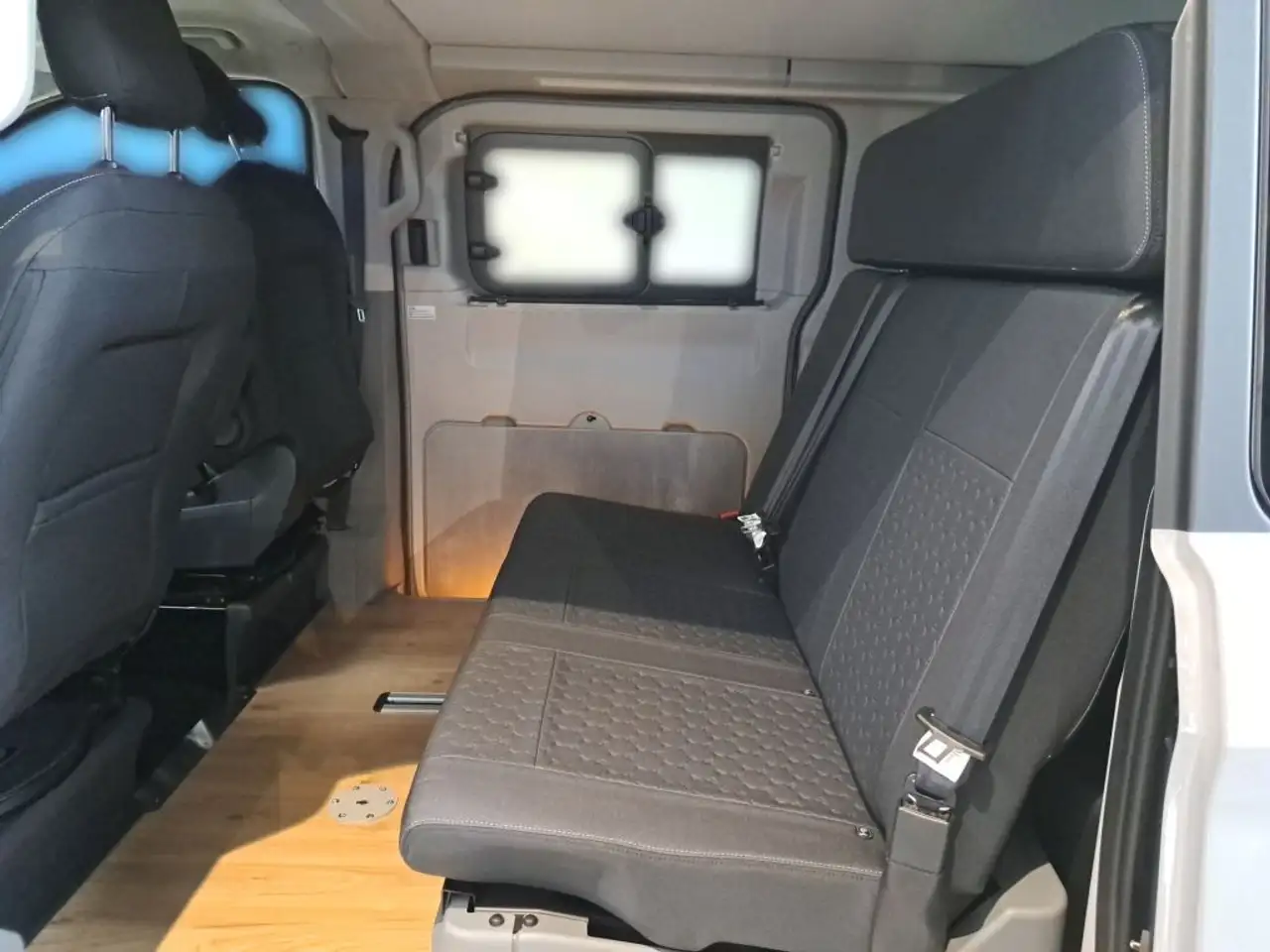 Ford Nugget 15