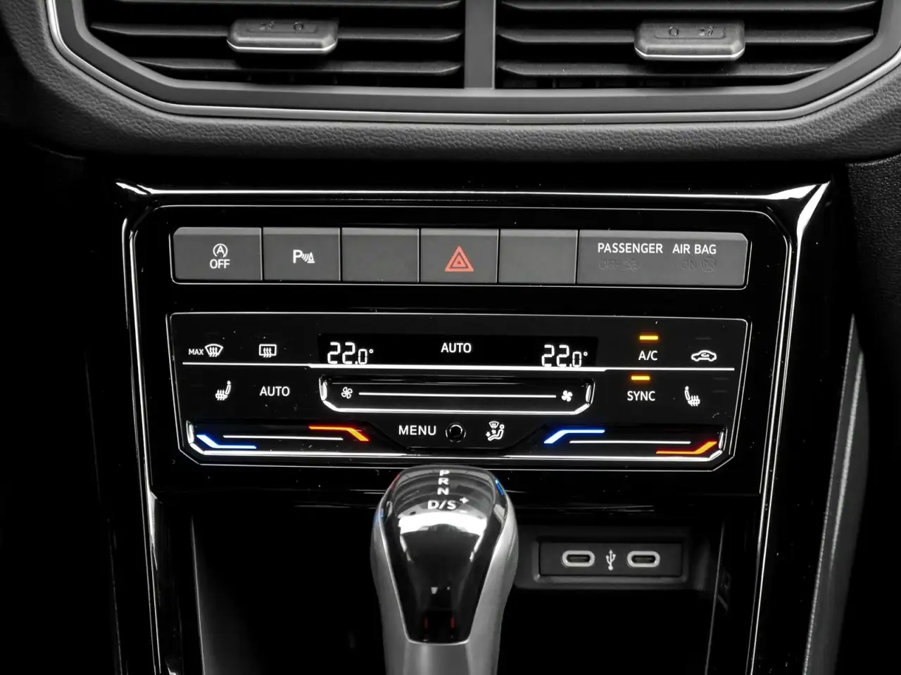 Volkswagen T-Cross 8