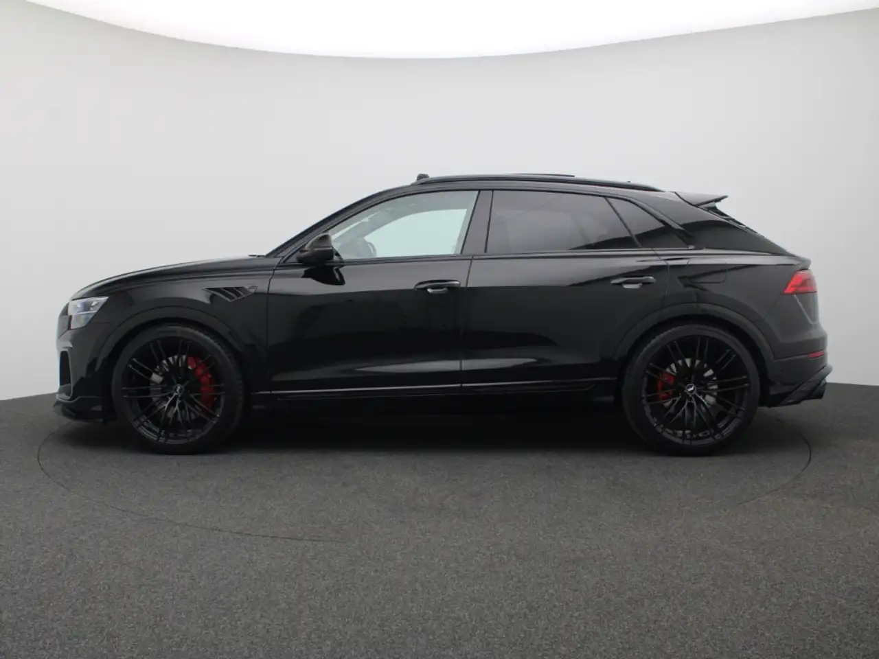 Audi Q8 3