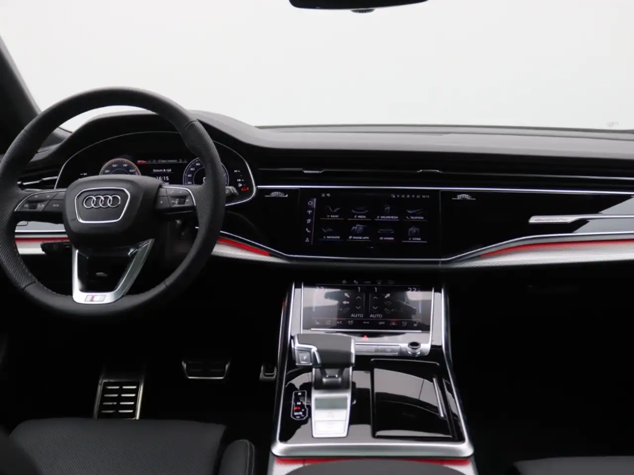 Audi Q8 14