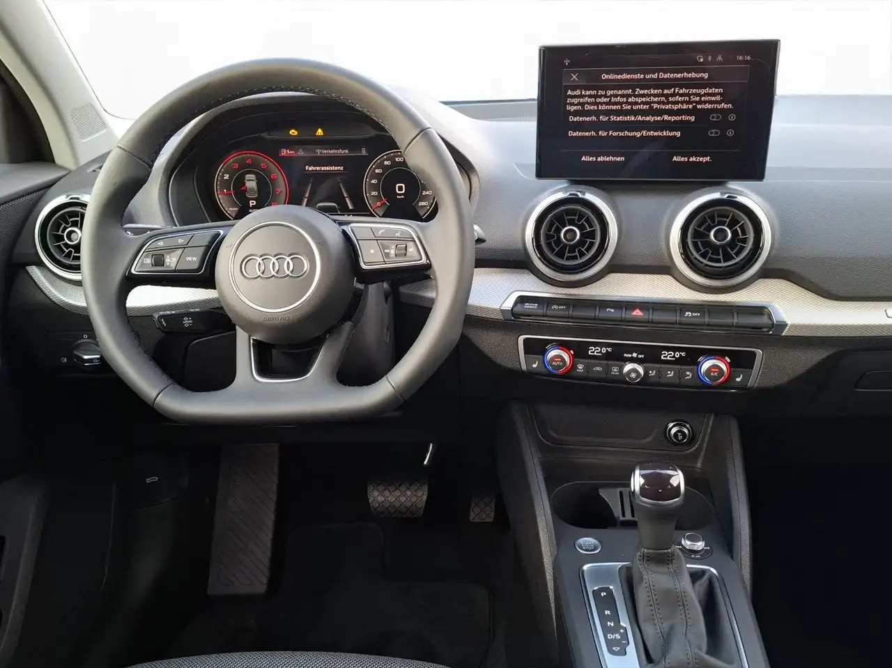 Audi Q2 35 4