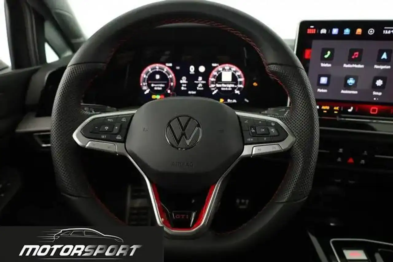 Volkswagen Golf 8