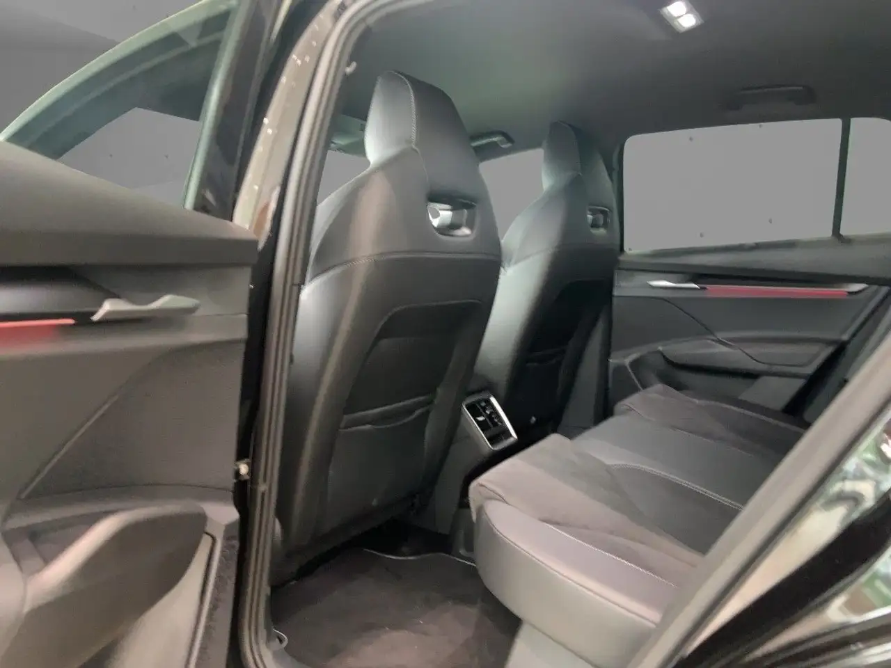 Skoda Elroq 60 8